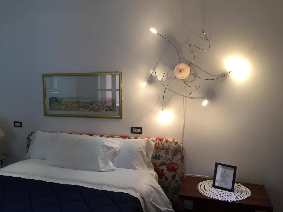 Aliajazz - B&B Hotel - 卡斯特罗维拉里 外观 照片
