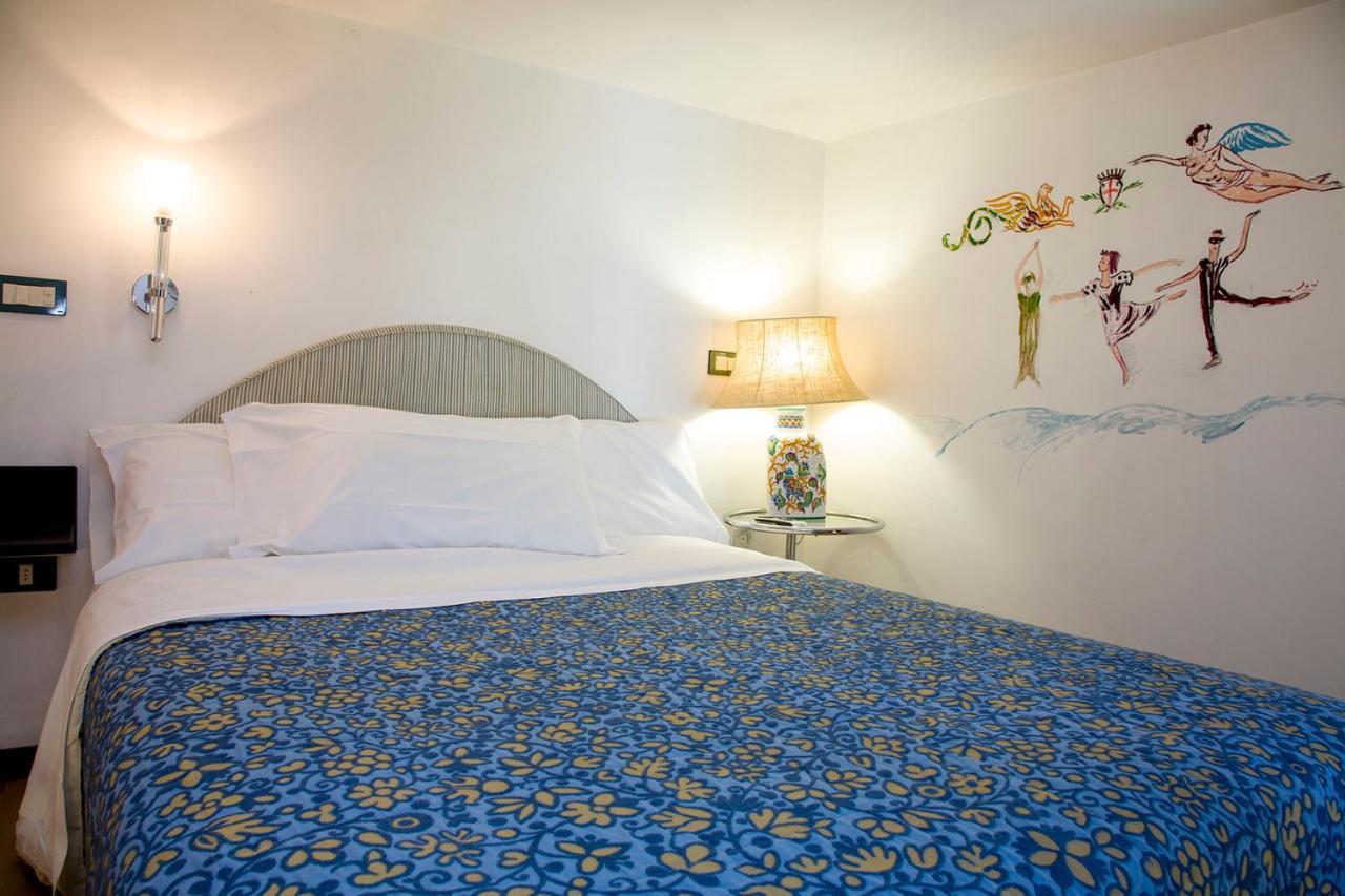 Aliajazz - B&B Hotel - 卡斯特罗维拉里 外观 照片